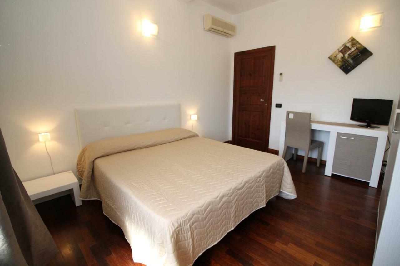 Al Centro Affittacamere San Vito Lo Capo Bagian luar foto